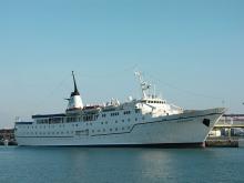 Crucero por Cuba y el caribe con Tropicana Cruises Imagen del buque Adriana de la cia Tropicana Cruises